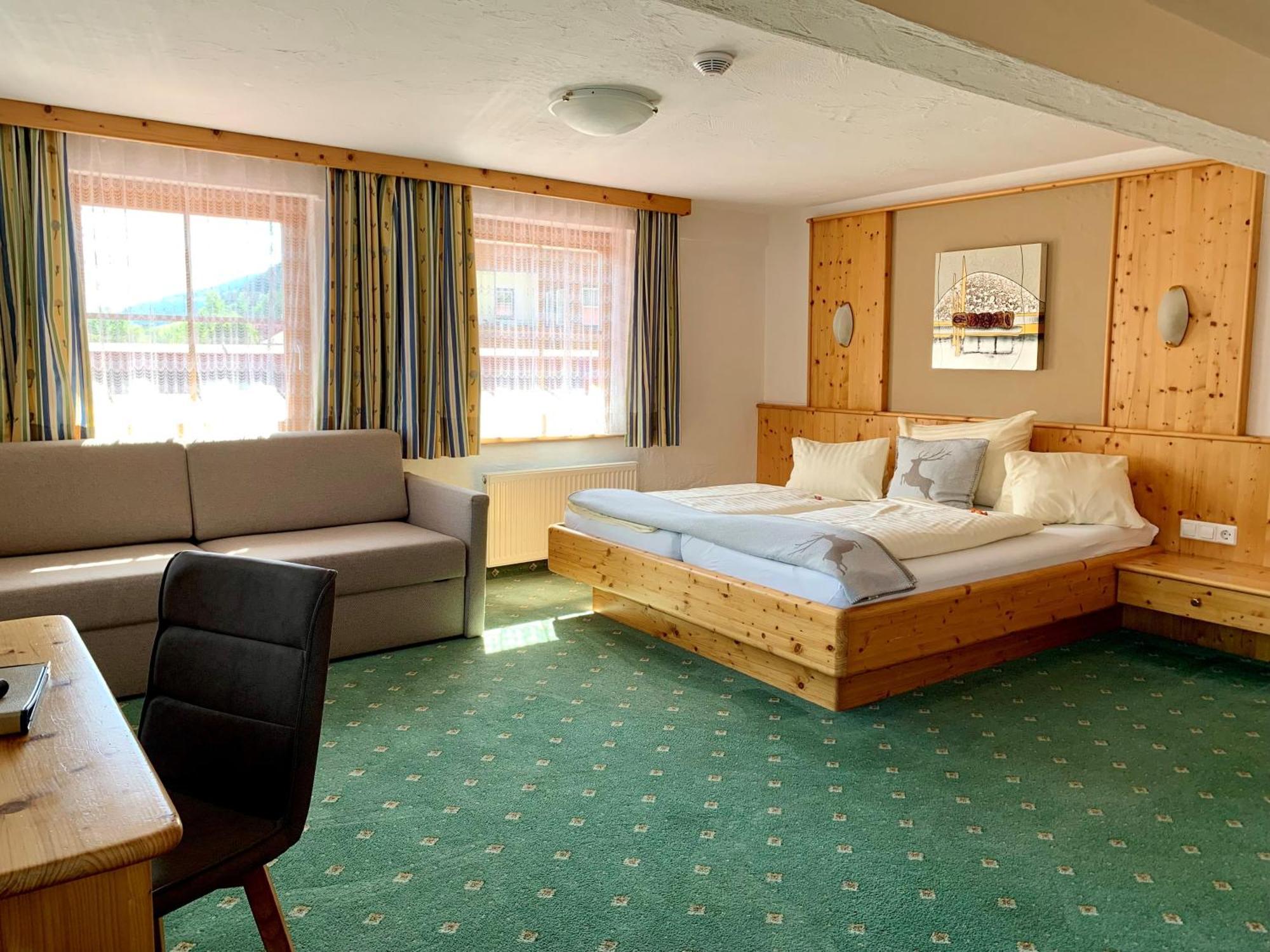Guest house Heisshof 3*