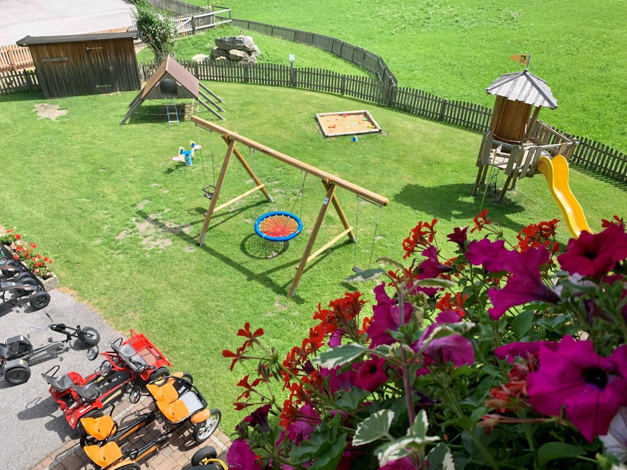 Heisshof Guest house 3*