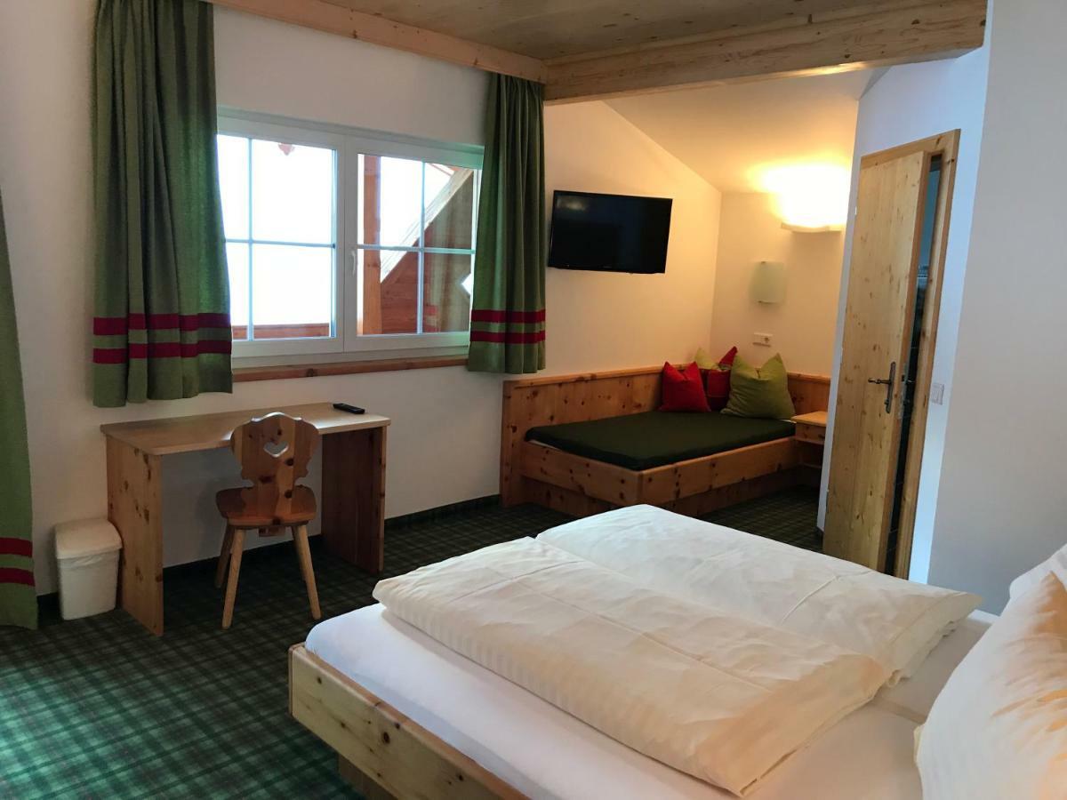 Guest house Heisshof